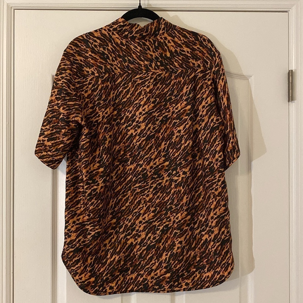 Sandro Paris | Evie Leopard Print Silk Short Sleeve Shirt | 2 (Medium) - Picture 12 of 12